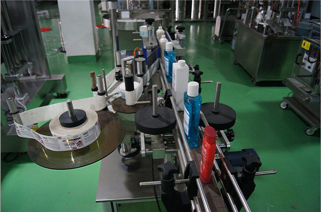 Конфигурация автоматической этикетировочной машины для вертикальных круглых бутылок